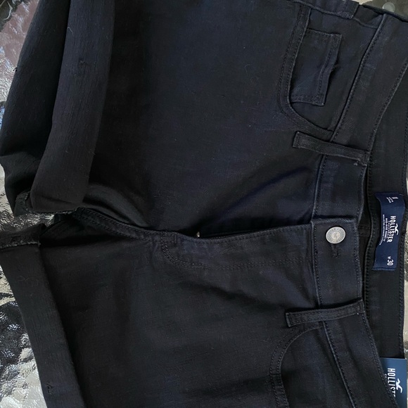 Hollister Size 11 Mid-Rise Short 5” - Picture 7 of 8